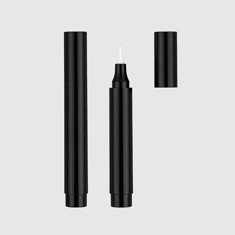 Bold Wing płynny eyeliner z opakowaniem bawełnianym
